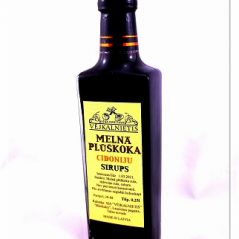 MELNĀ PLŪŠKOKA CIDONIJU SĪRUPS